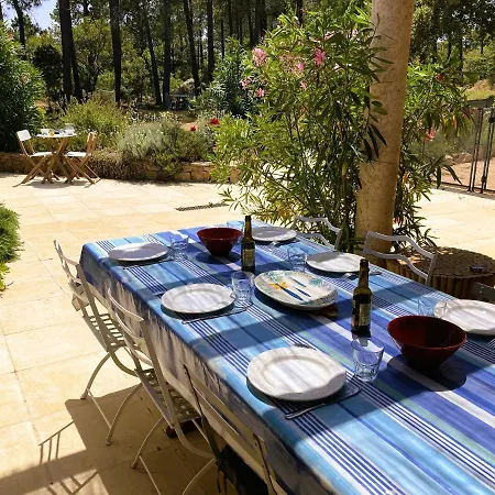 Villa De 5 Chambres A Pianottoli Caldarello A 300 M De La Plage Avec Piscine Privee Jardin Clos Et Wifi Pianottoli-Caldarello (Corsica)